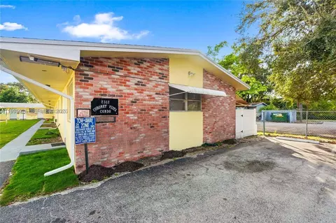 2312 Van Buren St #4, Hollywood, FL 33020