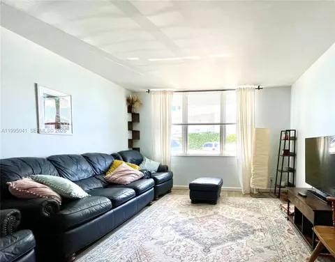 1913 S Ocean Dr #129, Hallandale Beach, FL 33009