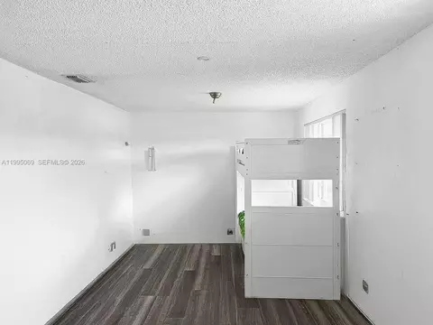 Bedroom - 2330 W 6th Ct, Hialeah, FL 33010 photo 4 of 4