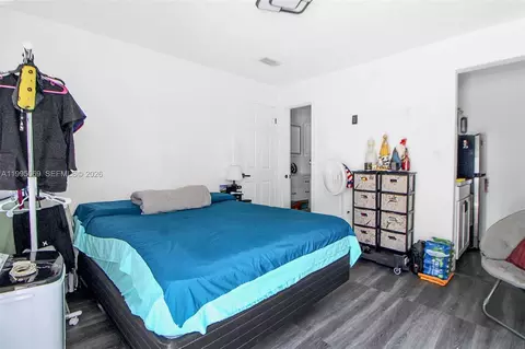 Bedroom - 2330 W 6th Ct, Hialeah, FL 33010 photo 3 of 4