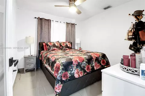 Bedroom - 2330 W 6th Ct, Hialeah, FL 33010 photo 1 of 4