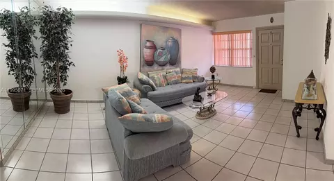 Living - 7725 W 10th Ave, Hialeah, FL 33014 photo 1 of 2