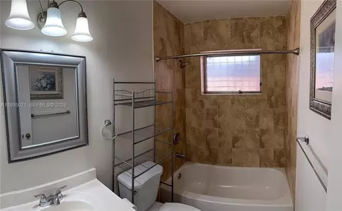 Bath - 7725 W 10th Ave, Hialeah, FL 33014 photo 1 of 2