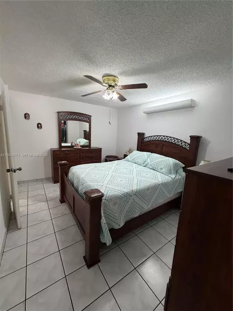Bedroom - 7725 W 10th Ave, Hialeah, FL 33014 photo 2 of 2