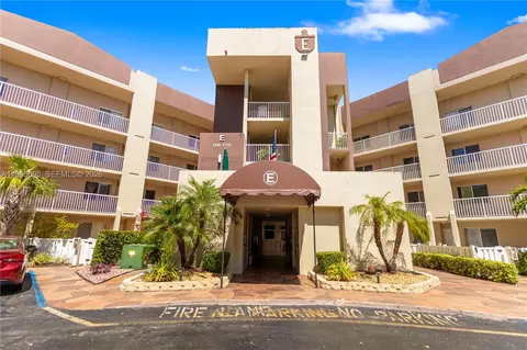 7676 Trent Dr #308, Tamarac, FL 33321