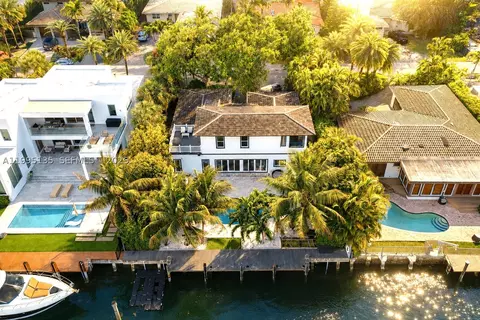 1895 NE 118th Rd, North Miami, FL 33181