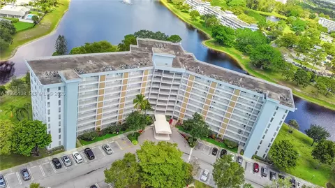 3010 N Course Dr #104, Pompano Beach, FL 33069