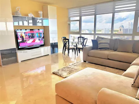 100 Lincoln Rd #PH4, Miami Beach, FL 33139