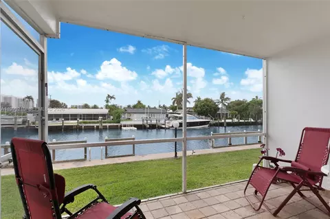 455 Paradise Isle Blvd #101, Hallandale Beach, FL 33009