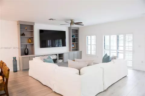 2948 Hidden Harbour Ct, Fort Lauderdale, FL 33312