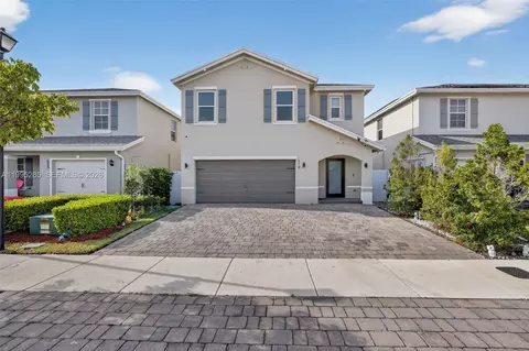 619 NE 5th St, Florida City, FL 33034