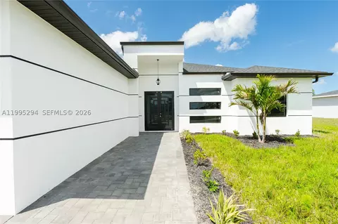2834 NW 17th Pl, Cape Coral, FL 33993
