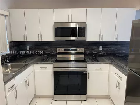 6011 W 24th Ave #A-201, Hialeah, FL 33016