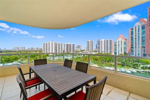 3340 NE 190th St #1004, Aventura, FL 33180