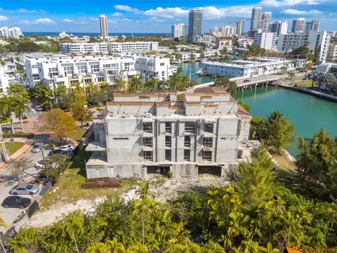 10 S Shore Dr, Miami Beach, FL 33141