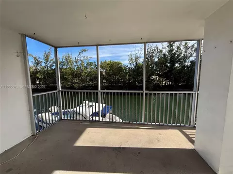 3660 NE 166th St #215, North Miami Beach, FL 33160