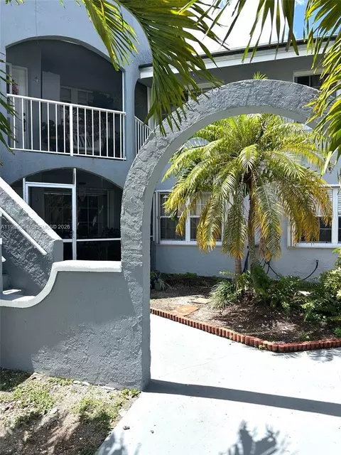 15645 SW 74th Cir Dr #4-5, Miami, FL 33193