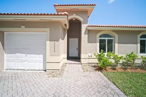 13235 SW 284th St, Homestead, FL 33033