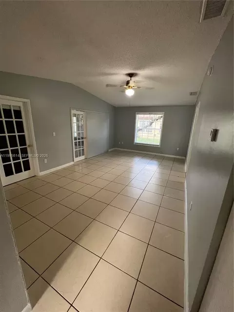 9481 W Fern Ln, Miramar, FL 33025