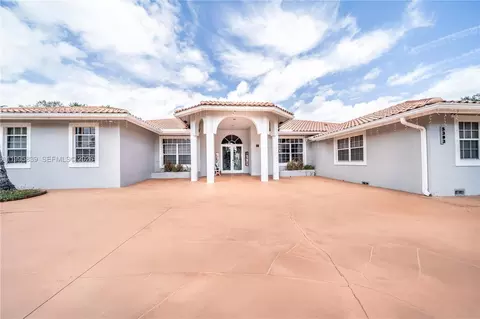 5303 SW 111th Ter, Davie, FL 33328