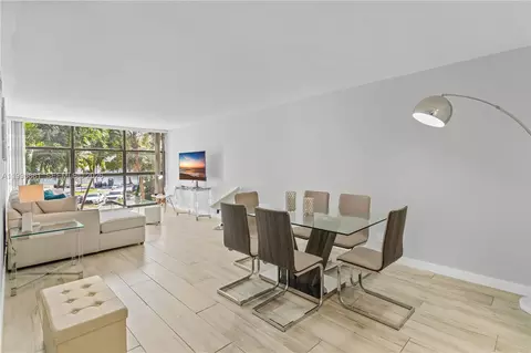 600 Parkview Dr #204, Hallandale Beach, FL 33009