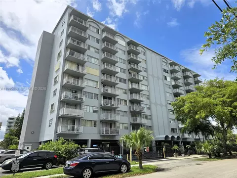 1470 NE 125th Ter #308, North Miami, FL 33161
