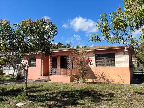 341 Aladdin St, Opa Locka, FL 33054