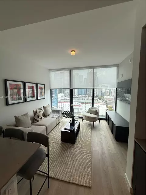 20 NE 11th St #2909, Miami, FL 33132