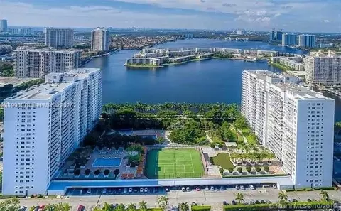 2851 NE 183rd St #906E, Aventura, FL 33160