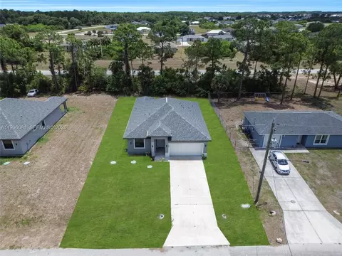 6007 Kumquat Cir, Labelle, FL 33935