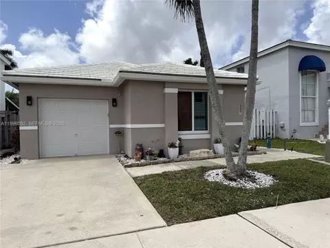 Exterior - 3091 Lighthouse Pl, Margate, FL 33063 photo 3 of 12