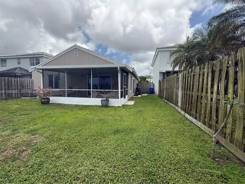 Exterior - 3091 Lighthouse Pl, Margate, FL 33063 photo 10 of 12