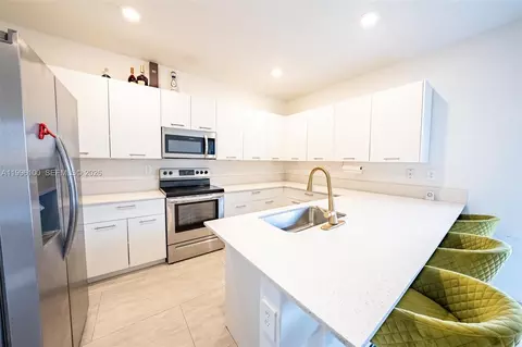 Kitchen - 12448 NW 23rd Ct, Miami, FL 33167 photo 1 of 5