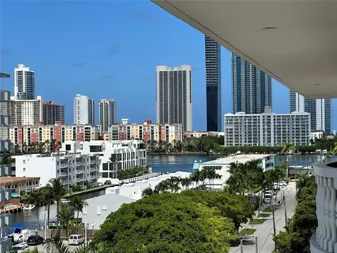 Undisclosed, North Miami Beach, FL 33160