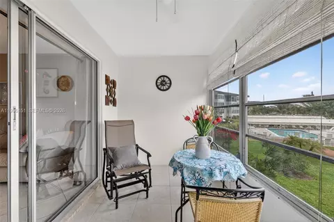 2991 NW 46th Ave #210, Lauderdale Lakes, FL 33313