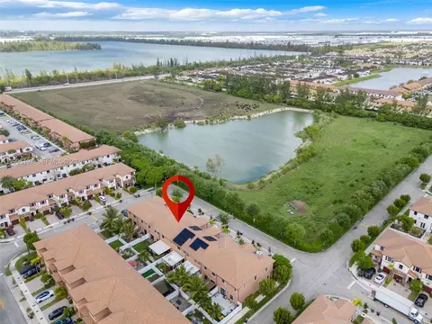 View/Area - 3446 W 90th St, Hialeah, FL 33018 photo 4 of 10