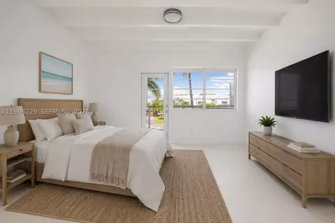 3915 N Meridian Ave #201, Miami Beach, FL 33140