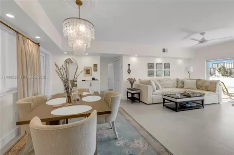 462 Golden Isles Dr #211, Hallandale Beach, FL 33009