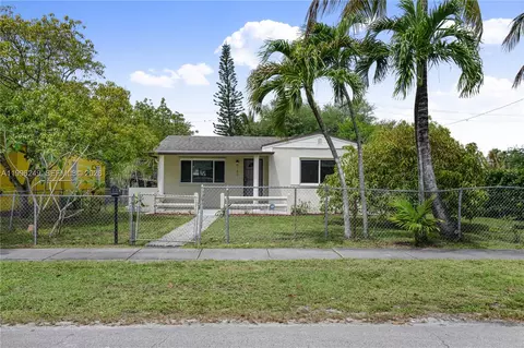 180 Seaman Ave, Opa Locka, FL 33054