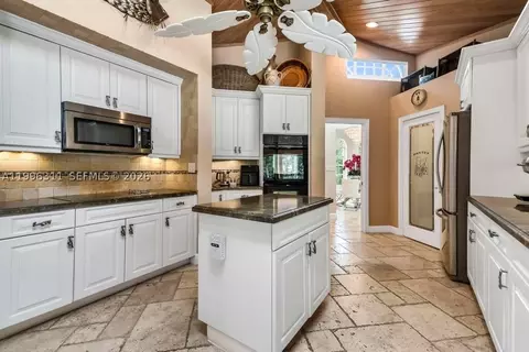 5328 E Leitner Dr, Coral Springs, FL 33067 photo 10