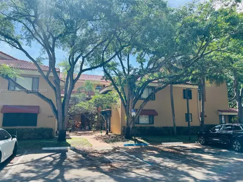 15485 N Miami Lakeway N #208-2, Miami Lakes, FL 33014