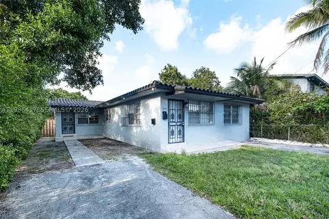 1519 NW 40th St, Miami, FL 33142