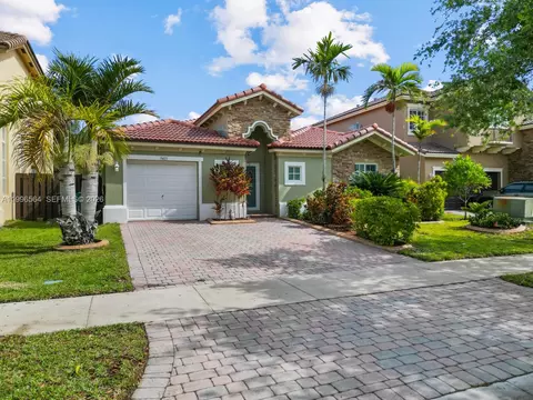 9473 SW 227th Ter, Cutler Bay, FL 33190
