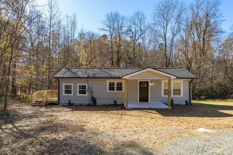 3115 Woods Chapel Rd, Graham, NC 27253