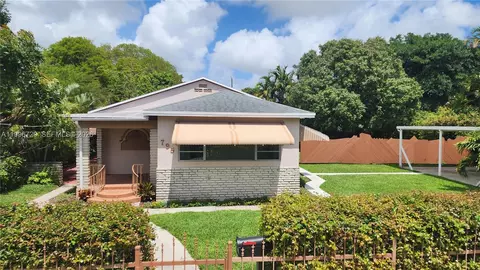 795 NW 42nd St, Miami, FL 33127