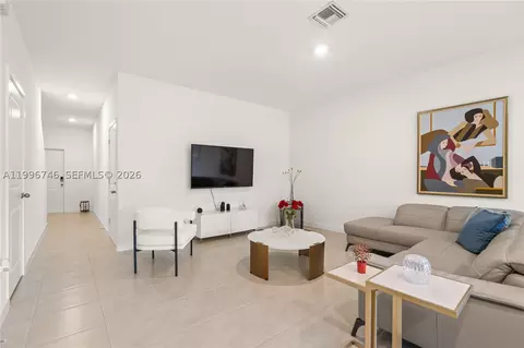 Entry Way - 848 NW 3rd Ter, Pompano Beach, FL 33060 photo 4 of 4