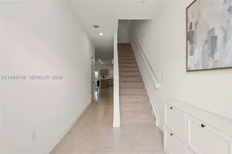 Entry Way - 848 NW 3rd Ter, Pompano Beach, FL 33060 photo 3 of 4