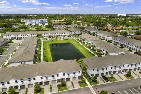 848 NW 3rd Ter, Pompano Beach, FL 33060