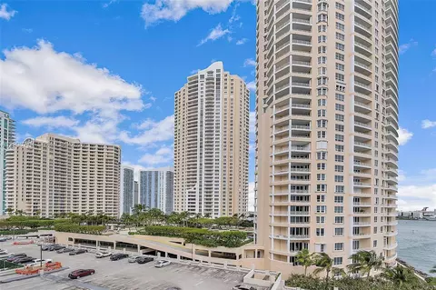 540 Brickell Key Dr #928, Miami, FL 33131