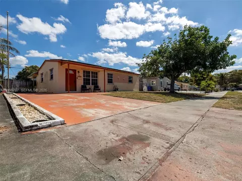 1331 N 69th Ave, Hollywood, FL 33024